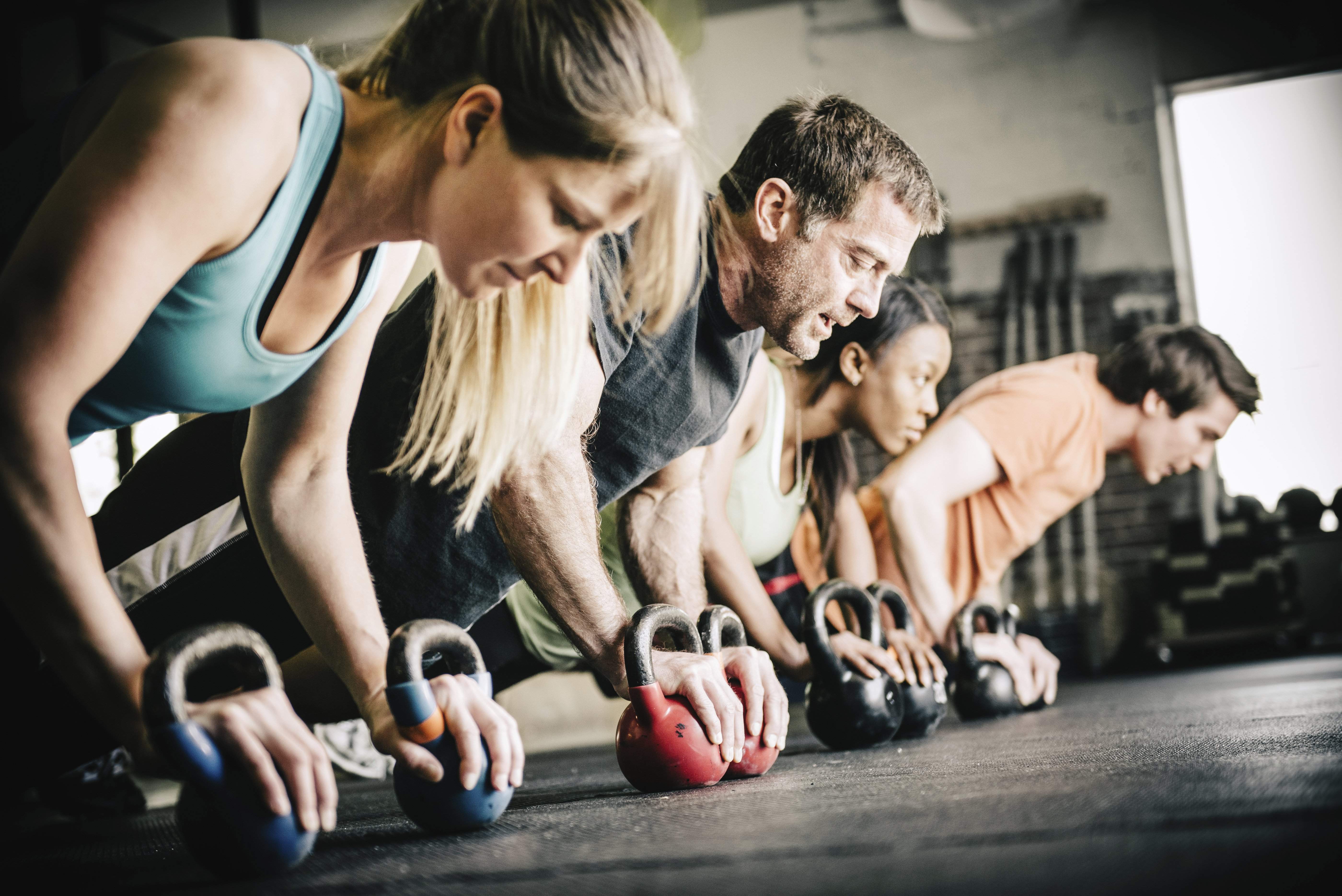 Go session. Спортивные люди. Спортивные занятия. Заниматься спортом. Групповые занятия.