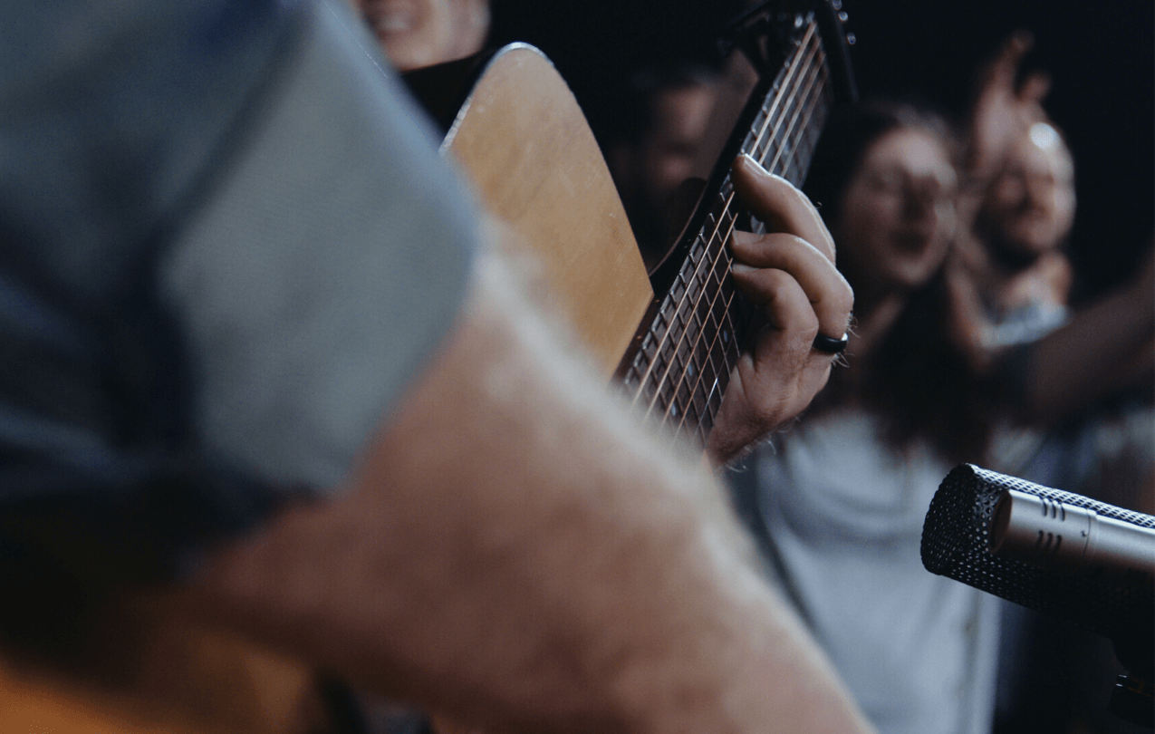 Liderando Louvor com o Violão thumbnail