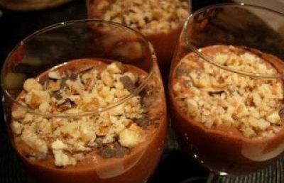 Mousse de chocolate com nozes