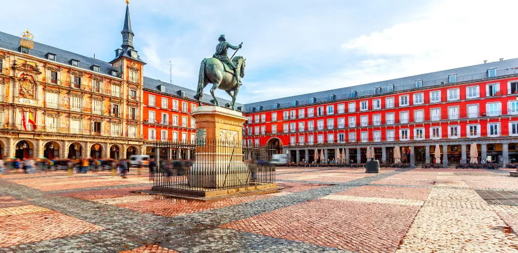 Viagem para Madrid: O Que Fazer e Quando Ir 3 12804311