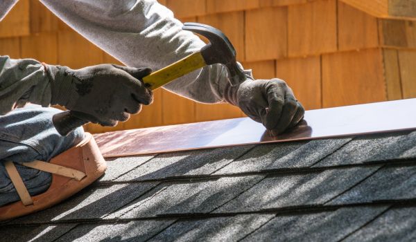 The Complete Roofing Nails Guide: Sizes, Materials, and Beyond