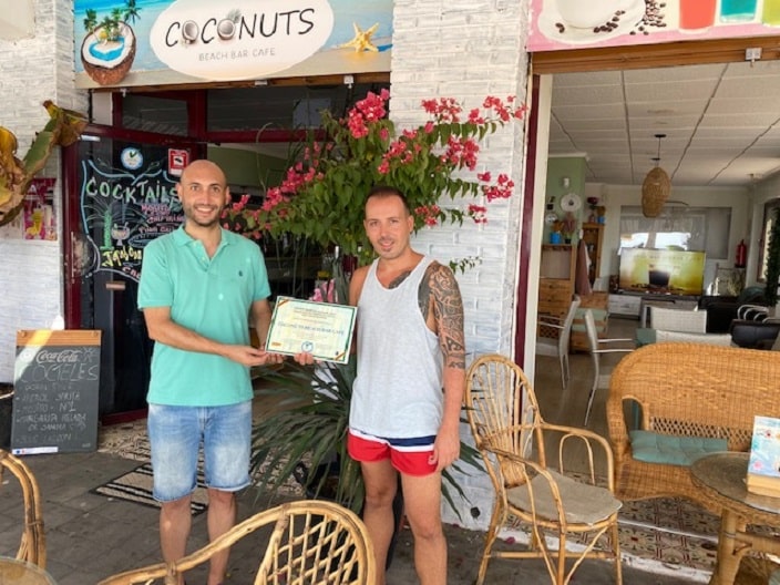 Visit Villajoyosa Coconuts Beach Bar premiado por el turismo como